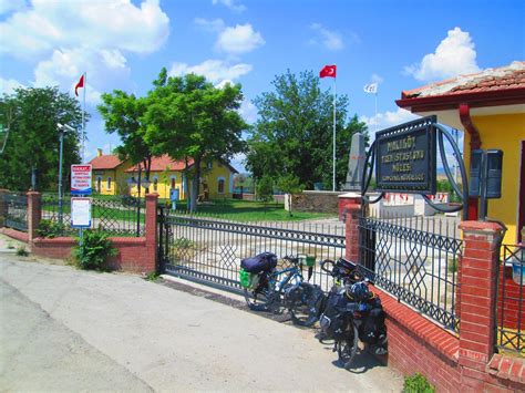malıköy tren istasyonu